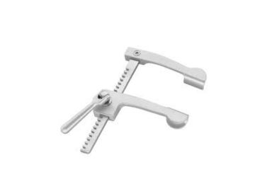 Cooley's retractor L.A. and R.A.